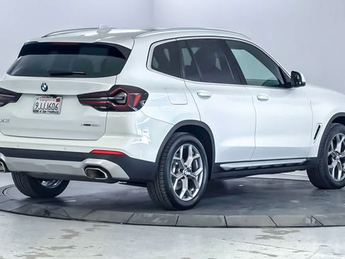 Used 2024 BMW X3 xDrive30i w/ Premium Package AWD/4WD image 2