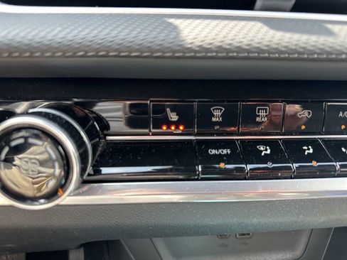 Used 2025 Chevrolet Equinox LT image 5