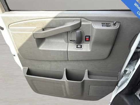 Used 2024 Chevrolet Express 3500 LT w/ LT Preferred Equipment Group image 17