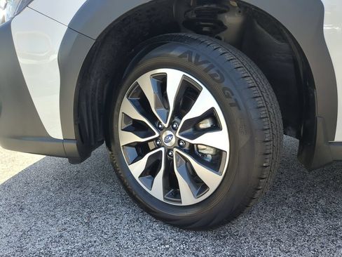 Certified 2025 Subaru Outback Touring w/ Popular Package #2 AWD/4WD image 35