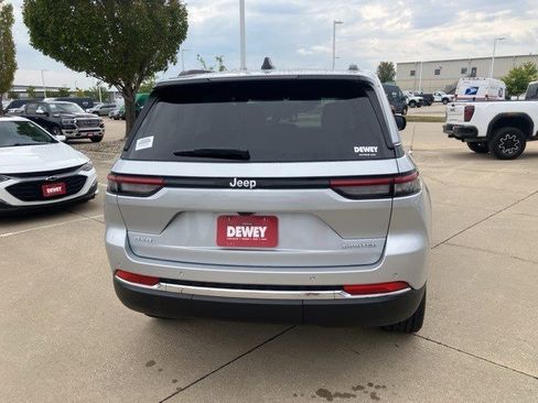 New 2025 Jeep Grand Cherokee Limited image 7