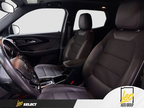 Used 2021 Chevrolet TrailBlazer RS w/ Sun and Liftgate Package AWD/4WD image 24