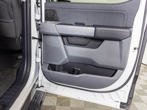 Used 2022 Ford F150 Lightning XLT w/ Tow Technology Package image 40