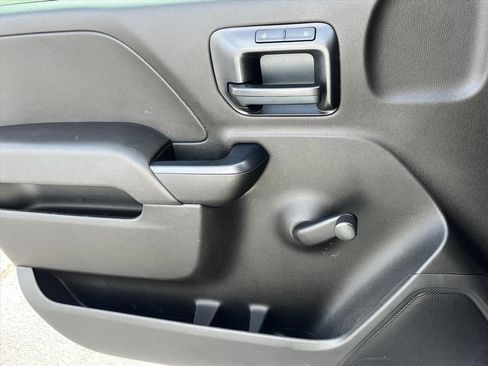 Used 2018 Chevrolet Silverado 1500 W/T w/ Trailering Package image 20