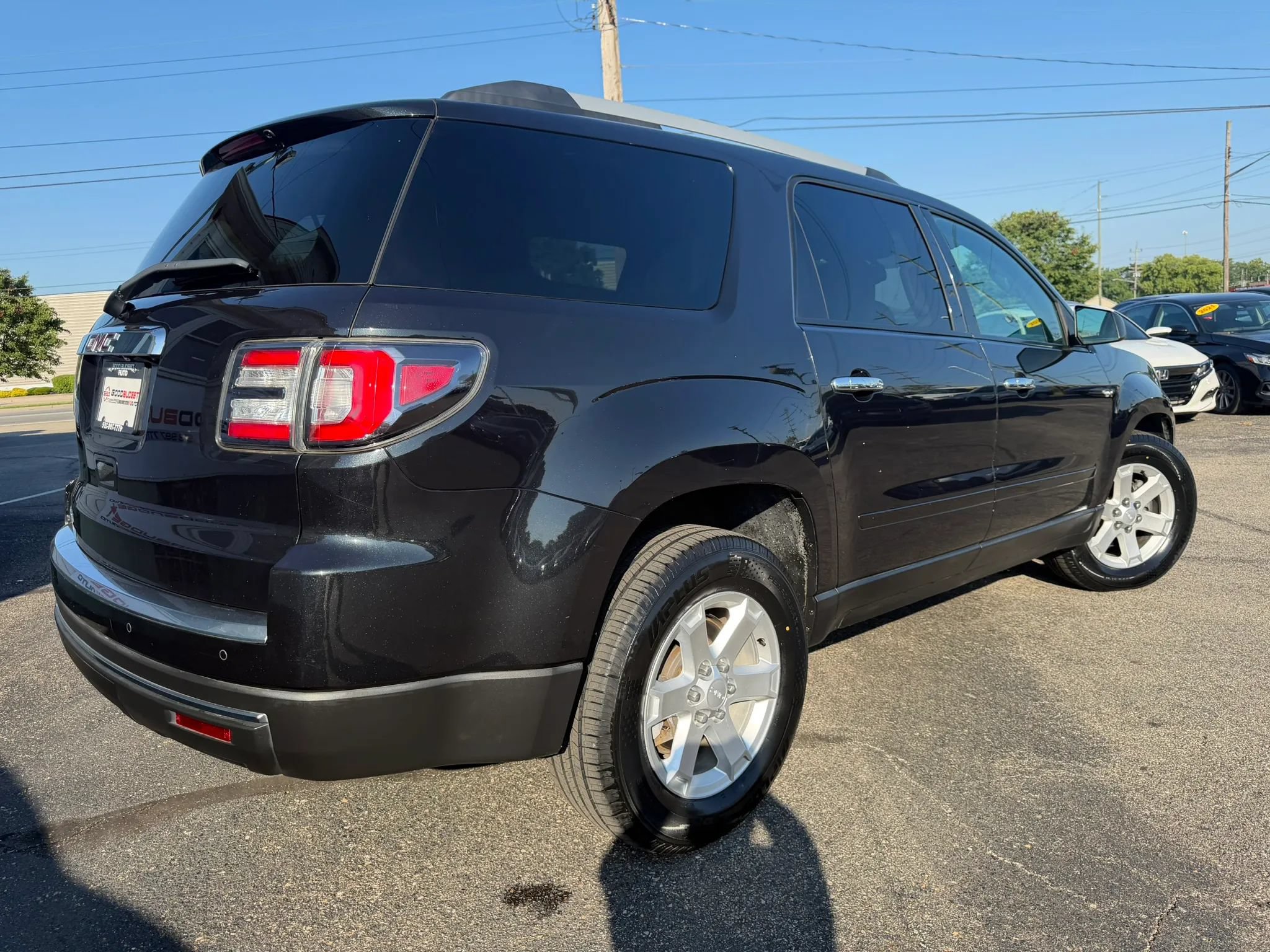 Used 2015 GMC Acadia SLE FWD image 13