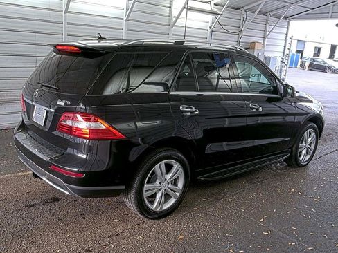 Used 2013 Mercedes-Benz ML 350 BlueTEC 4MATIC image 2