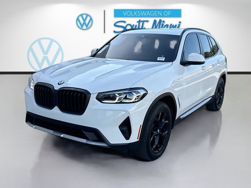 Used 2023 BMW X3 xDrive30i image 3