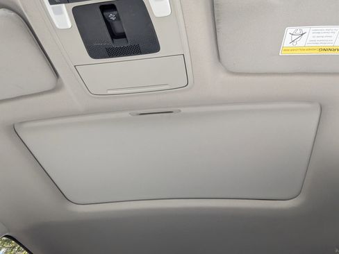 Used 2023 Honda CR-V EX image 12