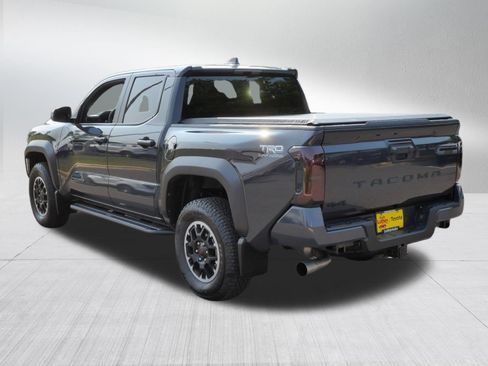 Certified 2025 Toyota Tacoma TRD Off-Road AWD/4WD image 6