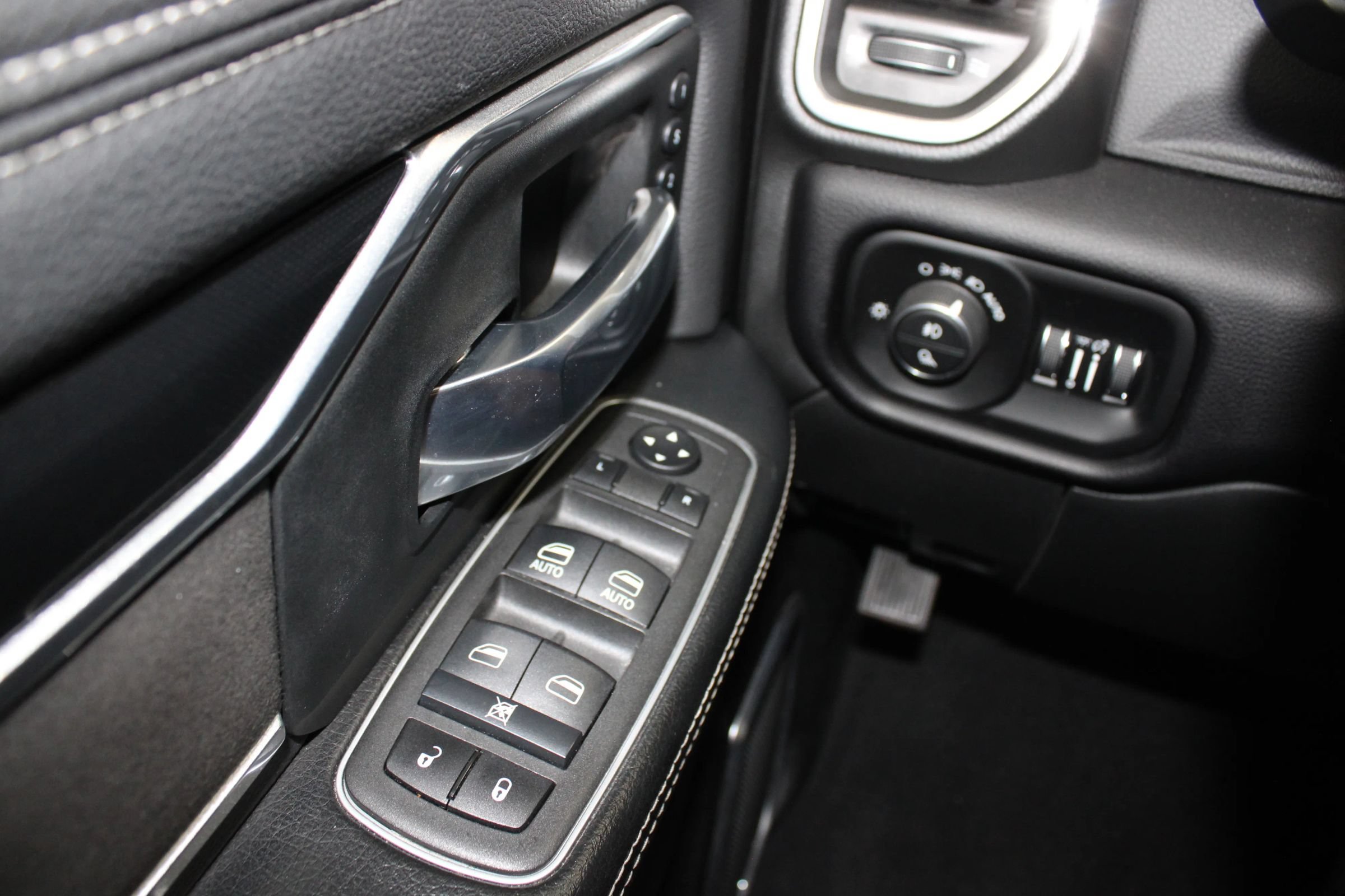 Used 2022 RAM 2500 Laramie AWD/4WD image 21