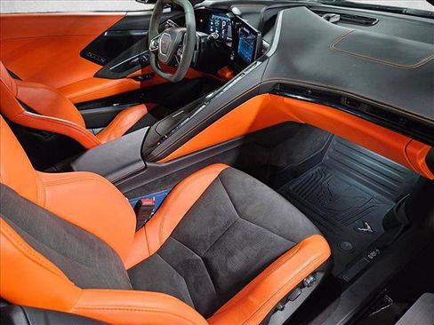 Used 2025 Chevrolet Corvette Stingray Premium Conv w/ Stealth Interior Trim Package image 17