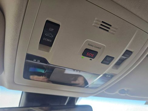 Used 2018 Lexus ES 350 w/ Navigation System Package image 33