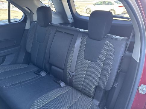 Used 2017 Chevrolet Equinox LT w/ Convenience Package image 18