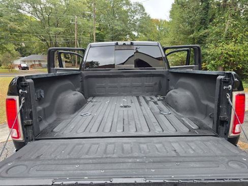 Used 2017 RAM 2500 Limited image 26