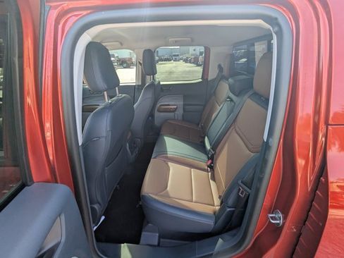 Used 2024 Ford Maverick Lariat image 15