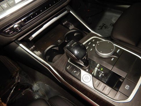 Used 2021 BMW 330i xDrive Sedan w/ Premium Package image 25