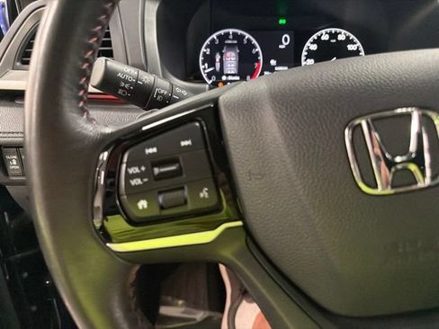 Used 2025 Honda Odyssey Sport-L image 29
