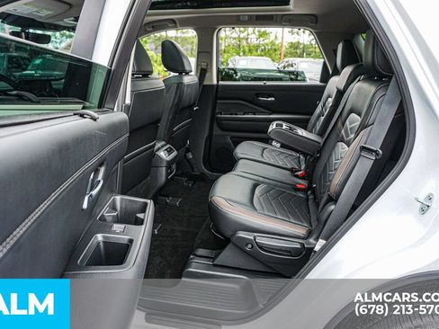 Used 2025 Nissan Pathfinder Platinum w/ Cargo Package AWD/4WD image 20