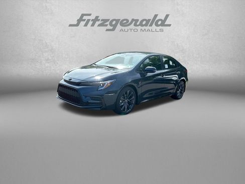 Used 2026 Toyota Corolla SE FWD image 3