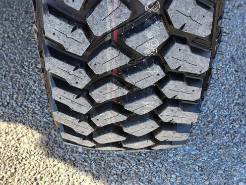 Used 2021 Jeep Gladiator Sport image 11