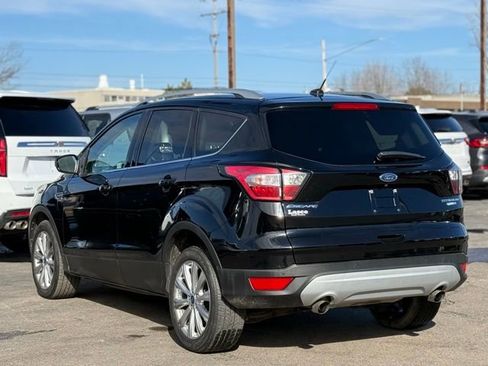 Used 2017 Ford Escape Titanium image 38
