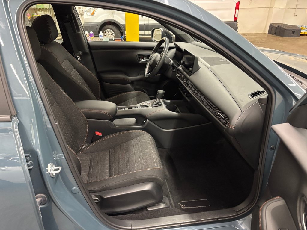 Used 2024 Honda HR-V Sport image 19