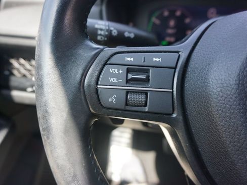 Used 2023 Honda Accord Sport image 7