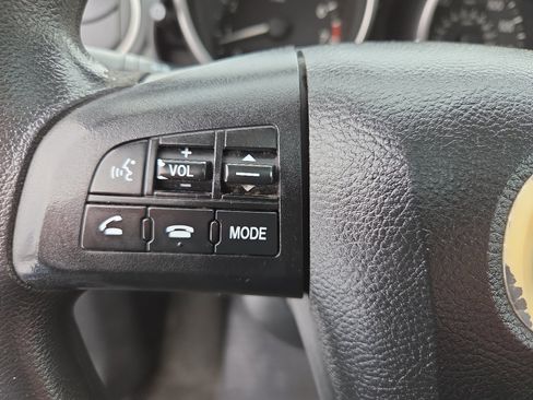 Used 2011 MAZDA MAZDA3 i Touring image 16