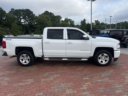 Used 2017 Chevrolet Silverado 1500 LT w/ All Star Edition AWD/4WD image 16