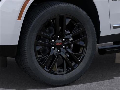 New 2026 GMC Yukon Denali AWD/4WD image 9