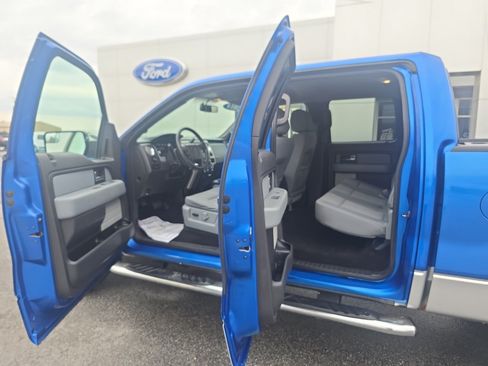 Used 2014 Ford F150 XLT w/ Equipment Group 302A Luxury AWD/4WD image 12