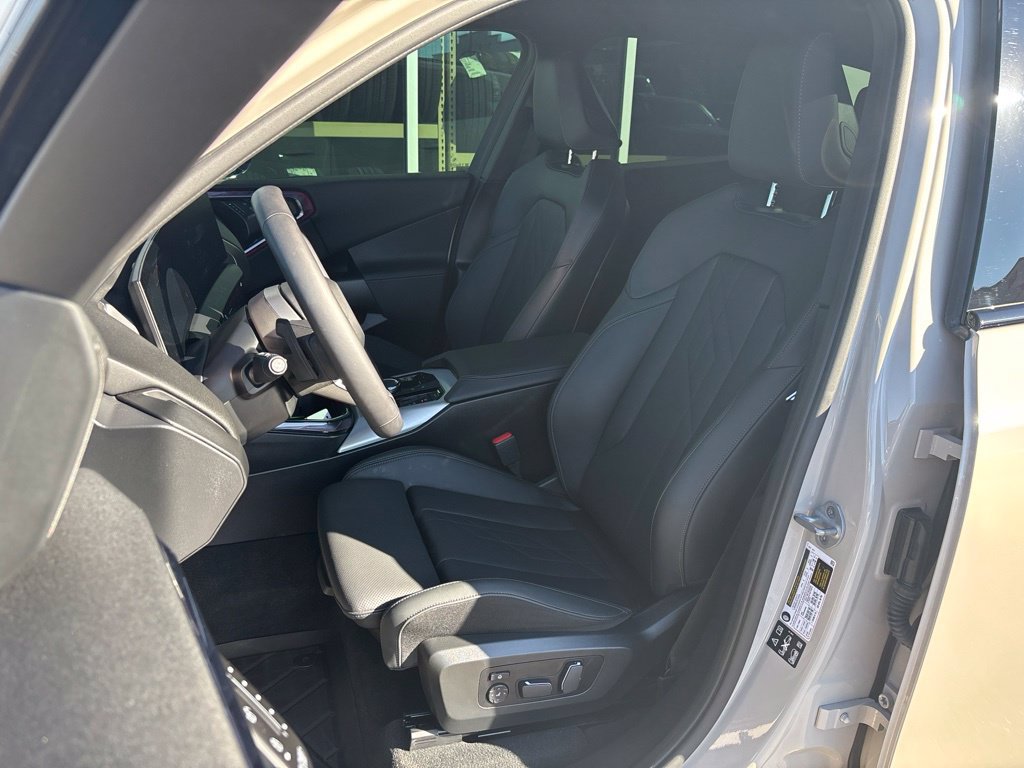 Used 2025 BMW X3 xDrive30i w/ Premium Package AWD/4WD image 13