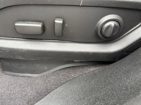 Used 2012 Chevrolet Traverse LTZ image 13