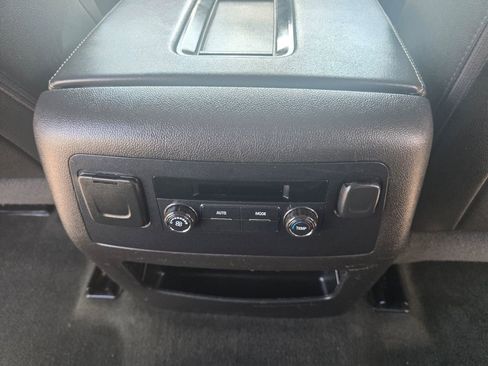 Used 2017 Chevrolet Tahoe LT RWD image 14