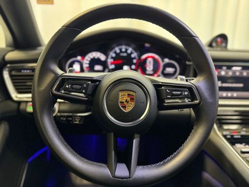 Certified 2023 Porsche Panamera 4 Platinum Edition AWD/4WD image 15