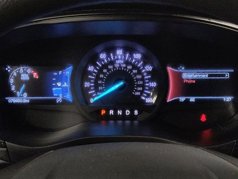 Used 2018 Ford Fusion SE w/ Fusion SE Technology Package FWD image 23