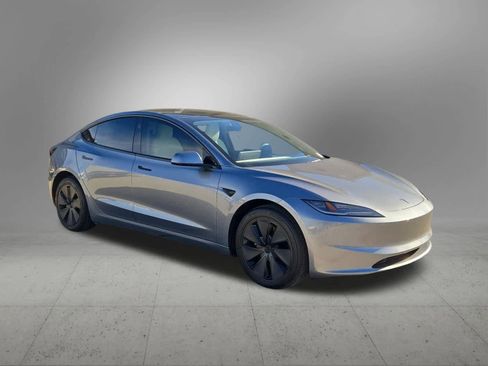 Used 2025 Tesla Model 3 Long Range image 7