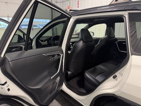 Used 2020 Toyota RAV4 XSE AWD/4WD image 12