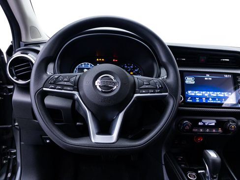 Used 2021 Nissan Kicks SV FWD image 25