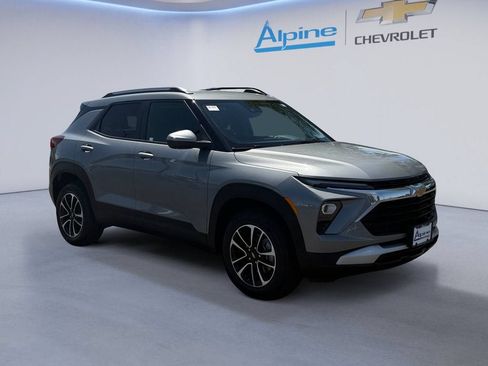 Used 2025 Chevrolet TrailBlazer LT AWD/4WD image 7