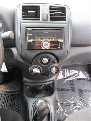 Used 2013 Nissan Versa S FWD image 10