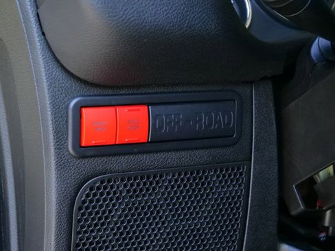 Used 2016 Jeep Wrangler Unlimited Rubicon AWD/4WD image 27