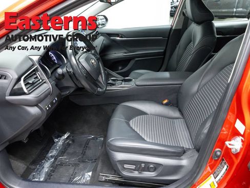 Used 2023 Toyota Camry SE FWD image 13