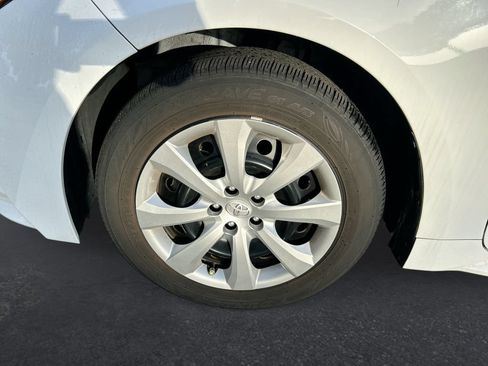 Used 2023 Toyota Corolla LE FWD image 10