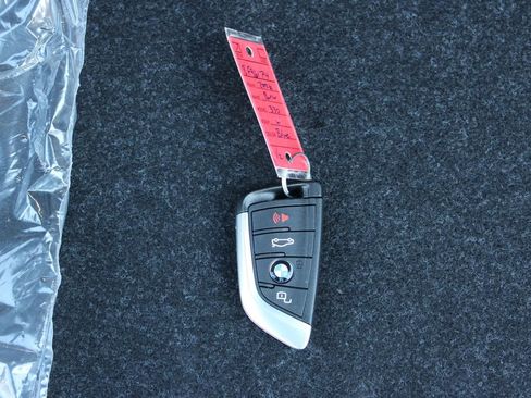 New 2026 BMW 330i xDrive Sedan w/ M Sport Package image 30