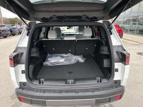 New 2026 Jeep Cherokee Laredo AWD/4WD image 10