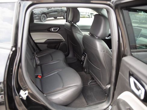 Used 2023 Jeep Compass Limited w/ Elite Group AWD/4WD image 22