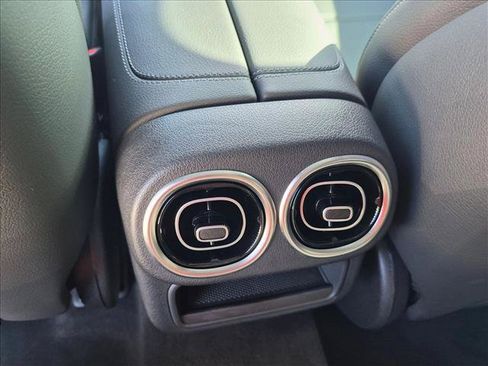 Certified 2026 Mercedes-Benz GLC 300 4MATIC image 17