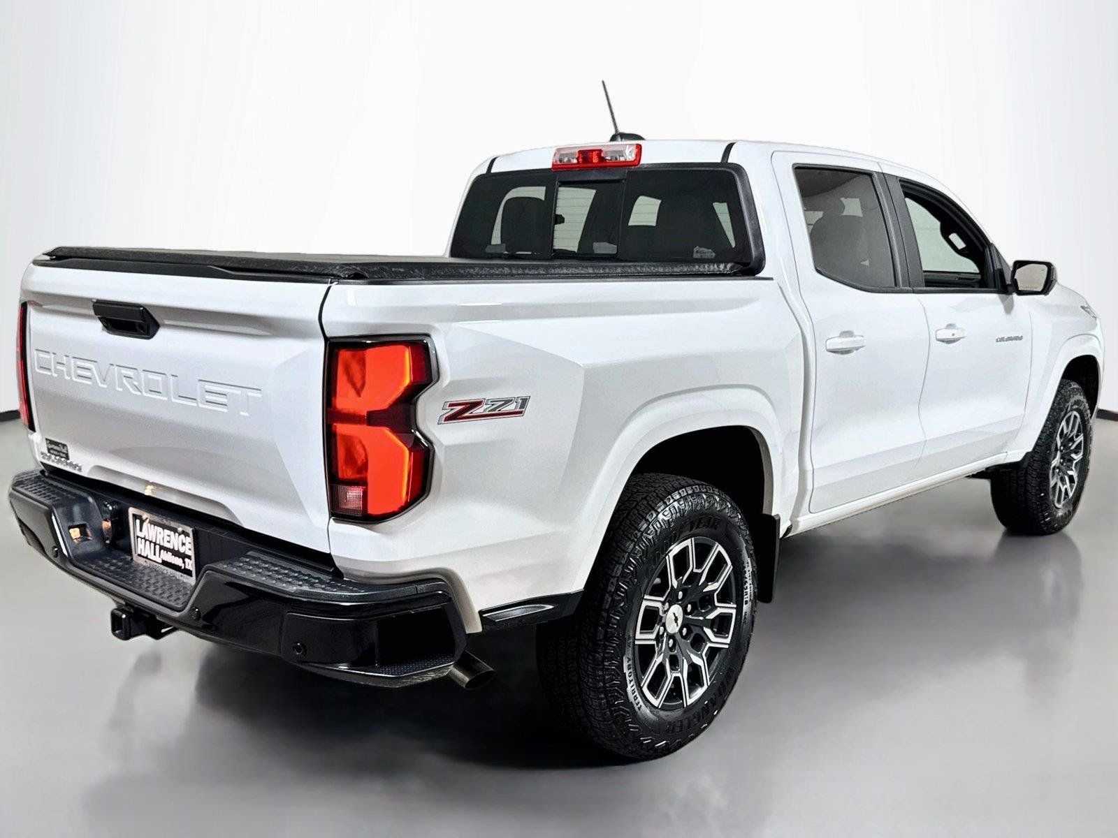 Certified 2026 Chevrolet Colorado Z71 w/ Technology Package AWD/4WD image 4