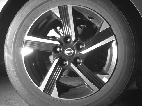 Used 2025 Nissan Sentra SV image 15